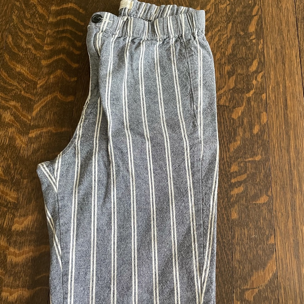 Brandy Melville stripped pants